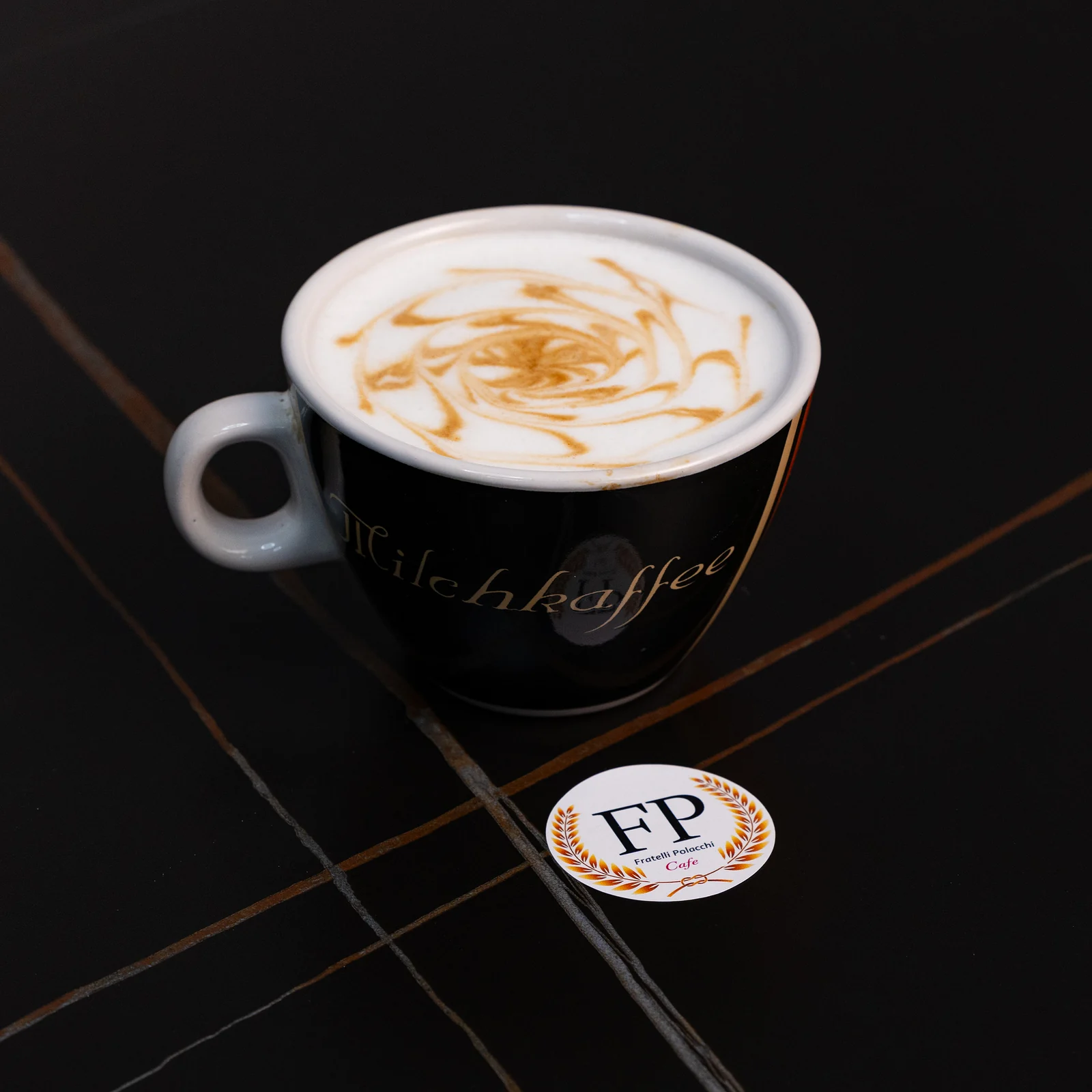 Cappuccino z logo Fratelli Polacchi