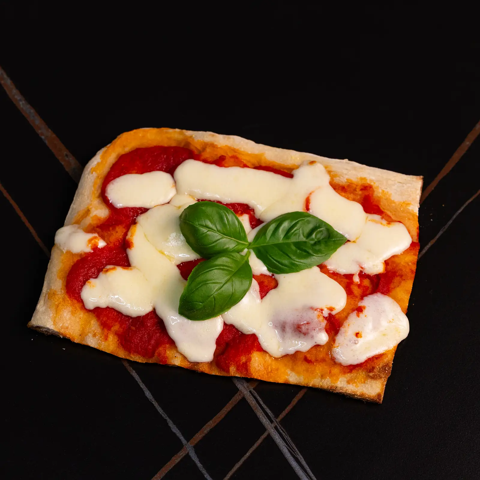Pizza Margherita ze świeżą bazylią - Fratelli Polacchi